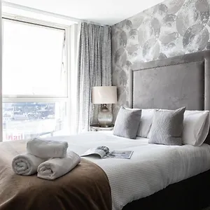 Luxury 5* Heart Of The City, Fabulous Views , Belfast United Kingdom