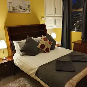 4 Braefoot Terrace Apartment