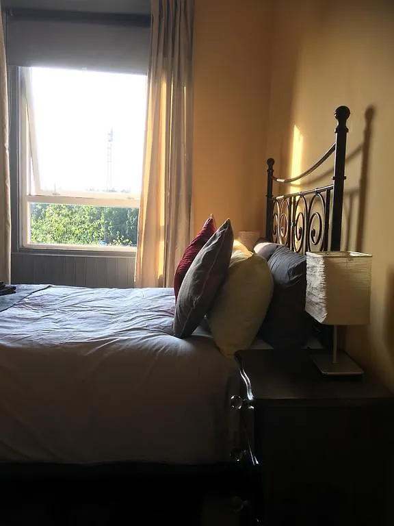 Meadowbank Apartments Edinburgh